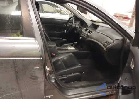 2011 Honda Accord 2.4 Se z USA, uszkodzony, nr VIN 1HGCP2F68BA025078